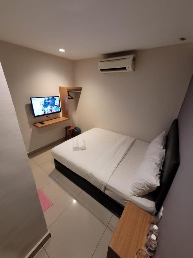 New Eastern Hotel Куала-Лумпур Экстерьер фото