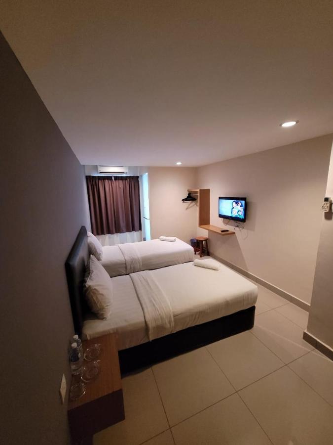 New Eastern Hotel Куала-Лумпур Экстерьер фото